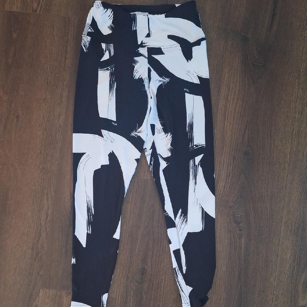 Sympli Monochrome  Leggings